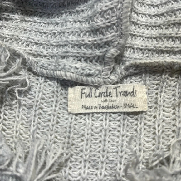 FULL CIRCLE TRENDS Zip-up Distressed Hooded Sweater Gray Juniors Small - Picture 3 of 7